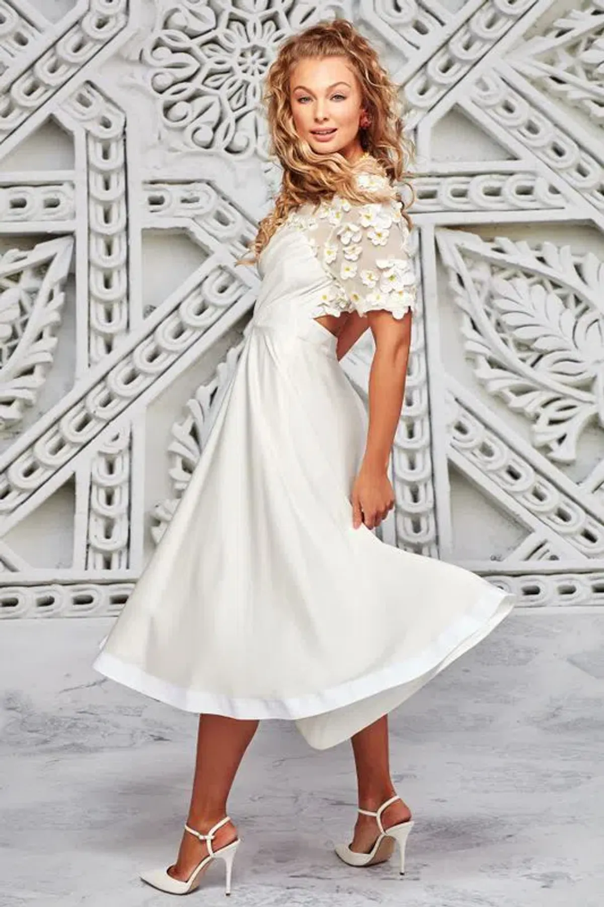 Trelise Cooper White Dance With Somebody Dress Size 8 - Image 2