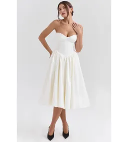 House of CB Coco dress in white  size XS/ AU 6 for rent on The Volte - image 2