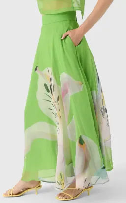 Indie Sleeve Top & Valeria Skirt Set Lily Print in Parakeet Size 12 for rent on The Volte - image 3
