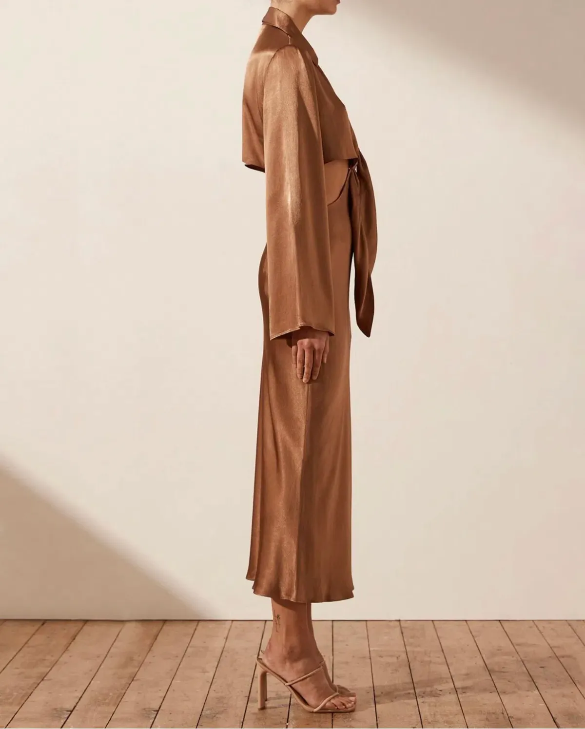 Shona Joy Felicity Long Sleeve Tie Front Midi Dress Brown Size S AU 8 - Image 3