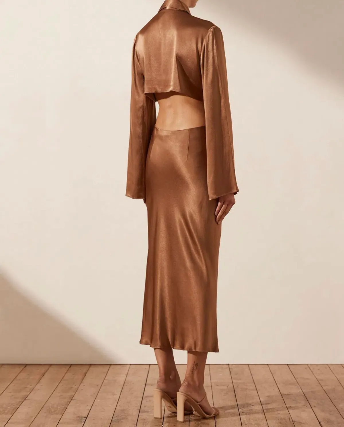 Shona Joy Felicity Long Sleeve Tie Front Midi Dress Brown Size S AU 8 - Image 4