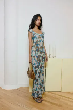 Realisation Par Lila Maxi Dress Blue Hydrangea Print Size S / AU 6-8 for rent on The Volte - image 4