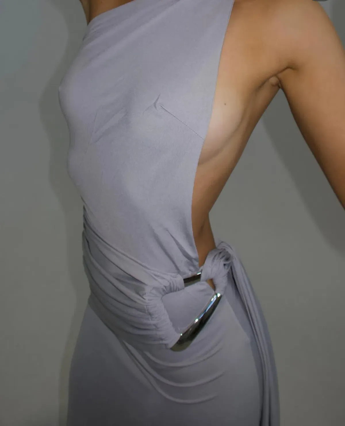 Ance Gria Gaia Gown in Silver Grey Size 6/8 - Image 2
