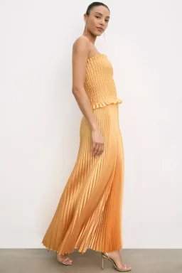 L'ldee Maya Gown in Sorbet Size AU6 for rent on The Volte - image 2