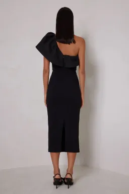 ELLE ZEITOUNE SHARLEENE MIDI / BLACK / SIZE 6 for rent on The Volte - image 2