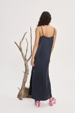 Aleamis Fontaine Slip Midi Dress Black Size AU 16 for rent on The Volte - image 4