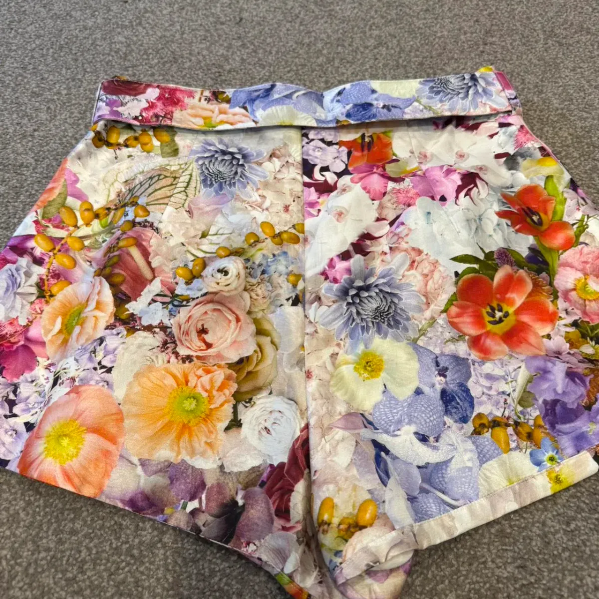 Zimmermann Prima Silk High Waisted Shorts with Belt in Multi Floral Size 3 / AU 14 - Image 4