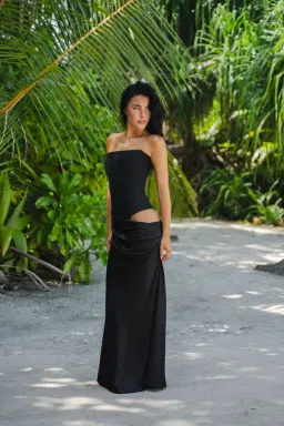 HNTR The Label Huxley Gown Black Size S/AU 8 for rent on The Volte - image 2