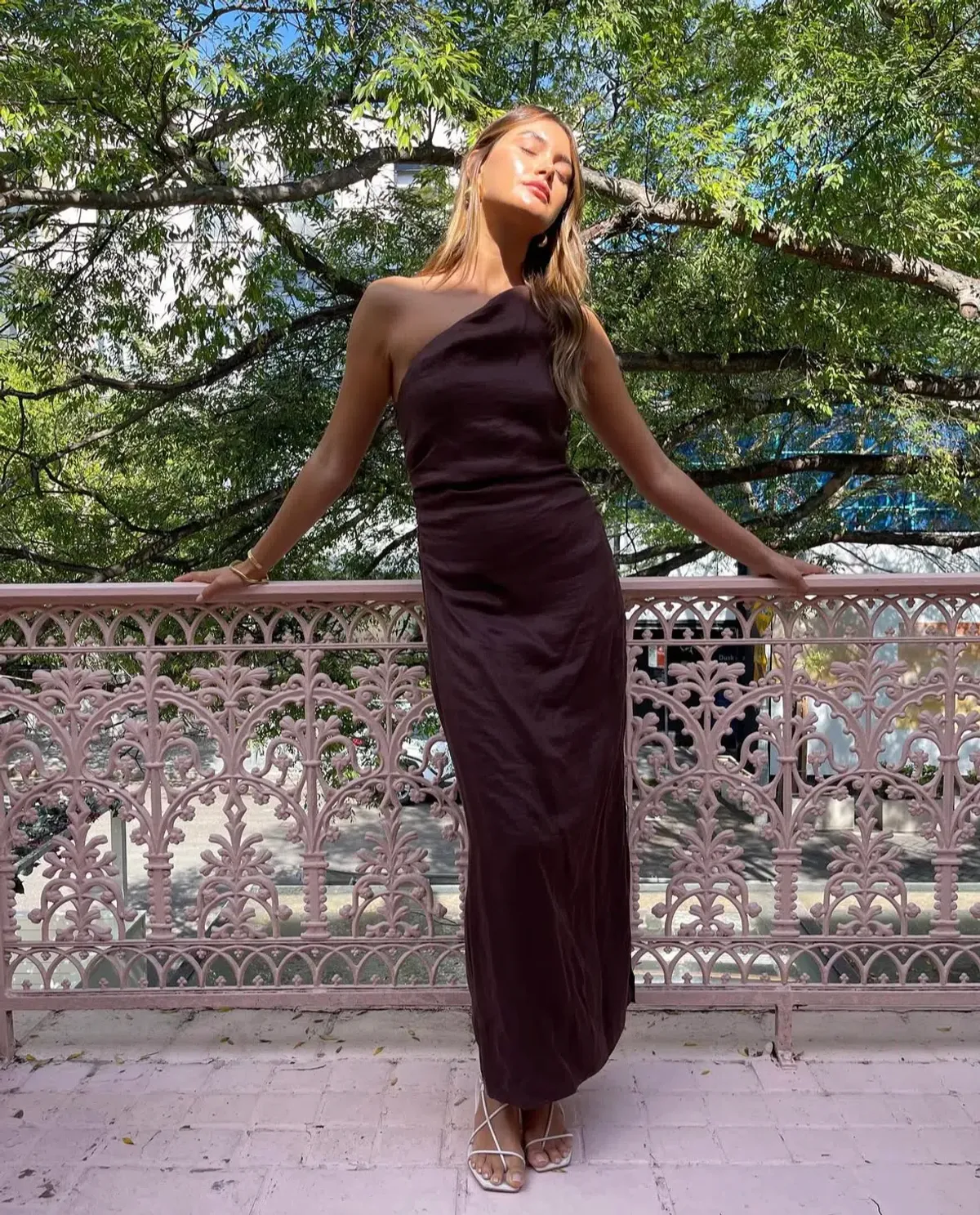 Faithfull The Brand Jomana Midi Dress In Cacao Size 10  - Image 2
