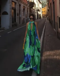 L'IDEE OPERA GOWN IN CAPRI GREEN SIZE 10 for rent on The Volte - image 7