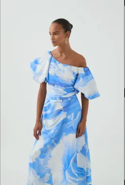 AJE CADENCE RUCHED MIDI DRESS in FLORAL BLUE SIZE 12 for rent on The Volte - image 4