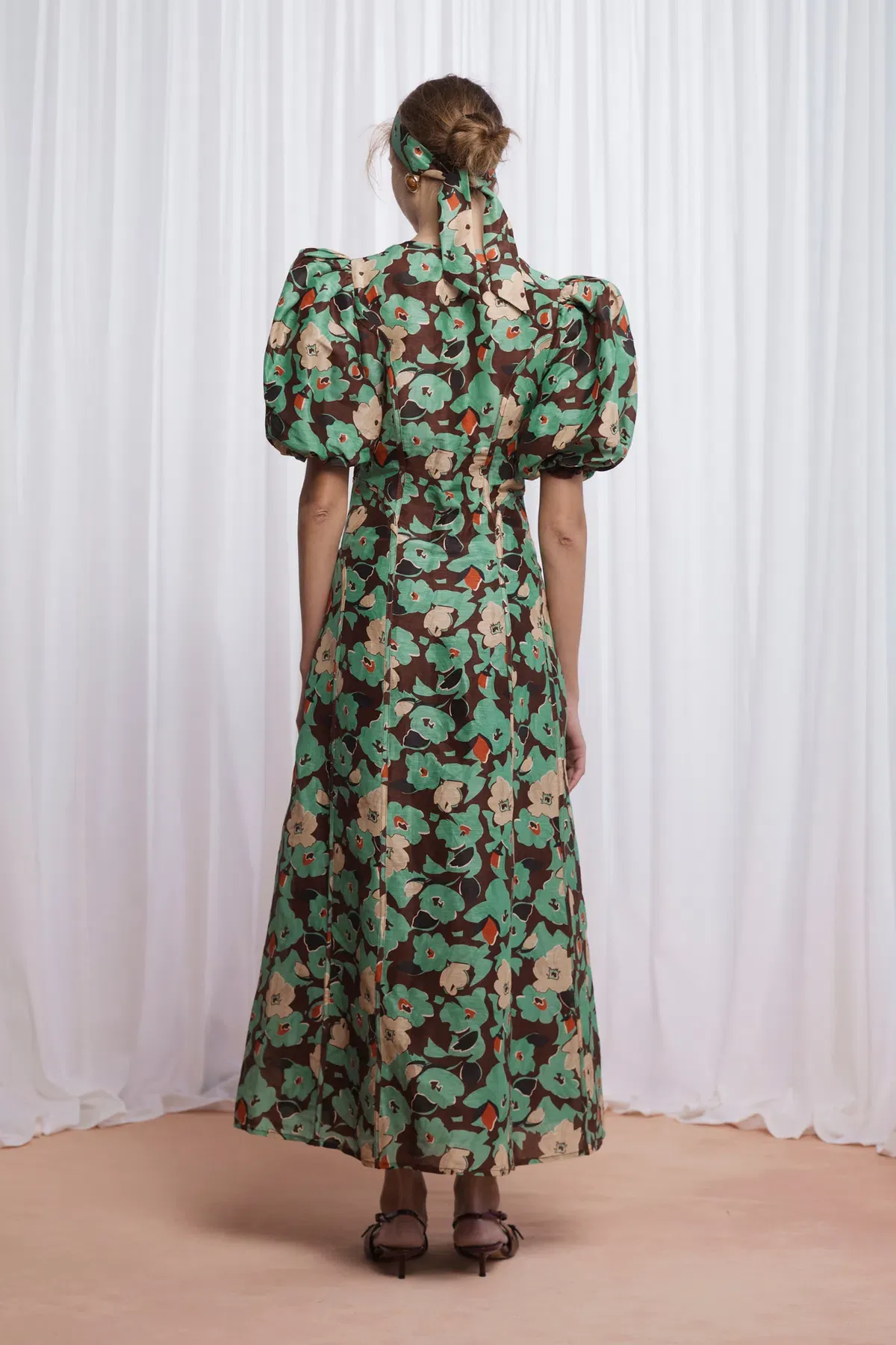 Lovaan Adeline Silk Linen Green Floral Size 6 - Image 5