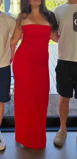 EFFIE KATS MONROE STRAPLESS CREPE FLOOR LENGTH GOWN RED M/10 AU for rent on The Volte - image 4