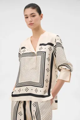 SPOT SCARF PRINT BLOUSE for rent on The Volte - image 5