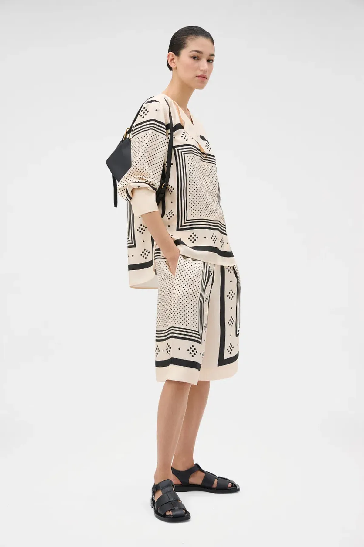 SPOT SCARF PRINT BLOUSE - Image 1