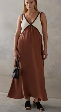 Sancia Naomi Maxi Dress Ochre size XL for rent on The Volte - image 4