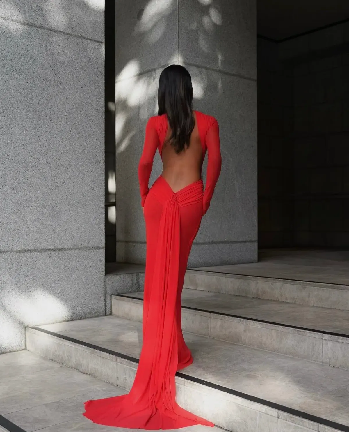 Effie Kats Monaco Gown in Red Size AU12 - Image 2