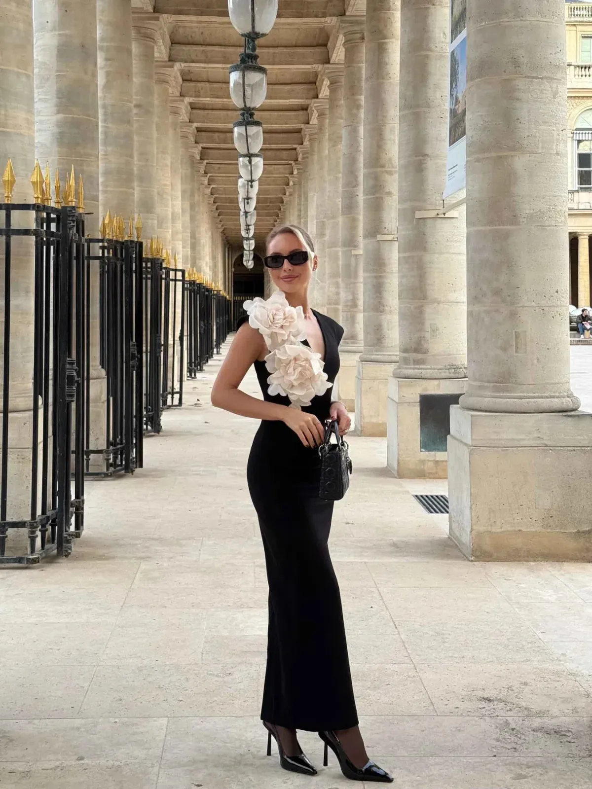 Elliatt Zahara V-Neck Gown in Black Size S/AU 8-10 - Image 1