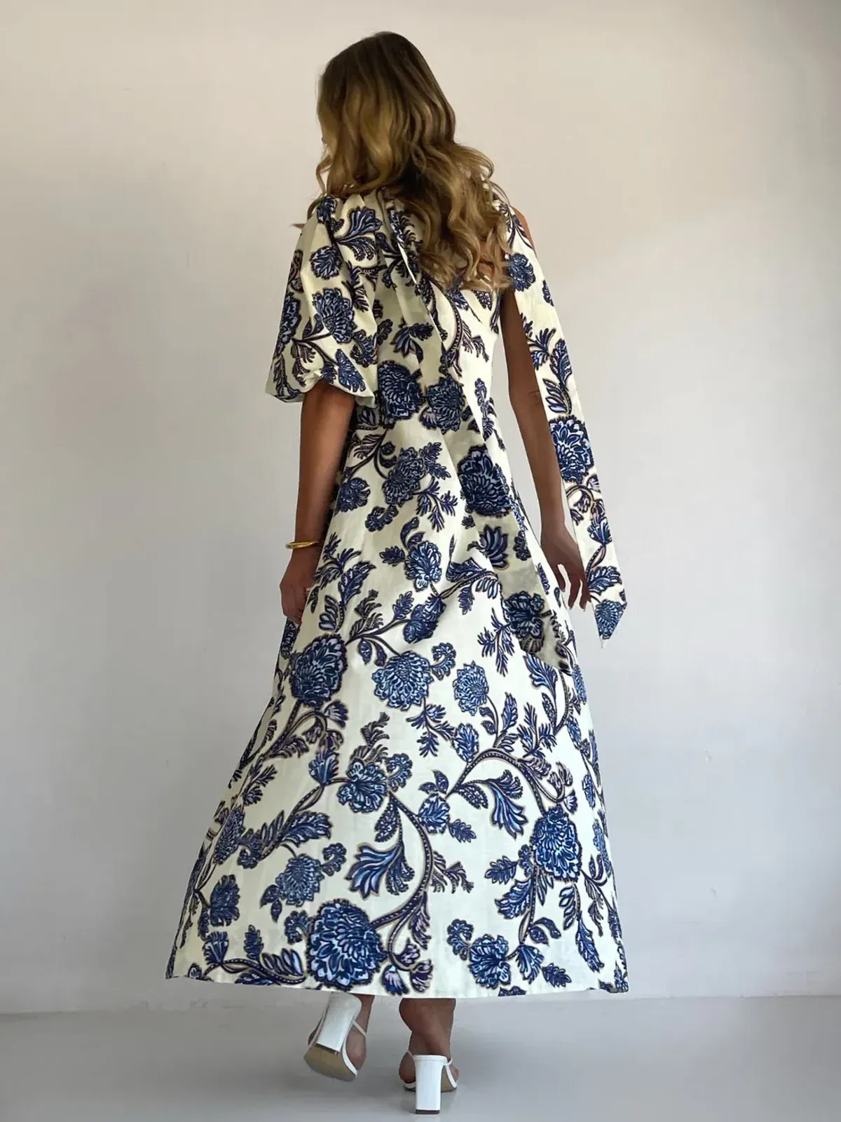 By Nicola Isla Maxi Dress size 8 Blue Paisley  - Image 4