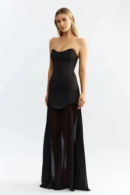 Lexi Zahra maxi size 10 for rent on The Volte - image 2