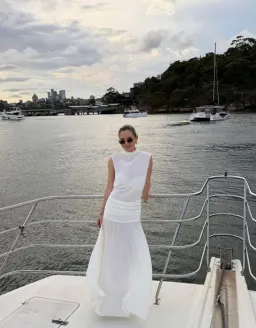 World of Rezort Larissa Gown Ivory size XS for rent on The Volte - image 2