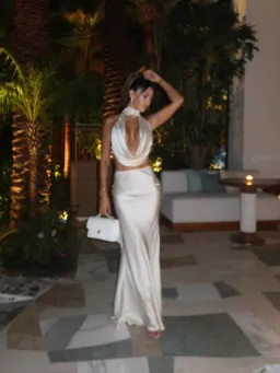 Khirzad Femme Florentina Ivory Silk Set Size 6 for rent on The Volte - image 3