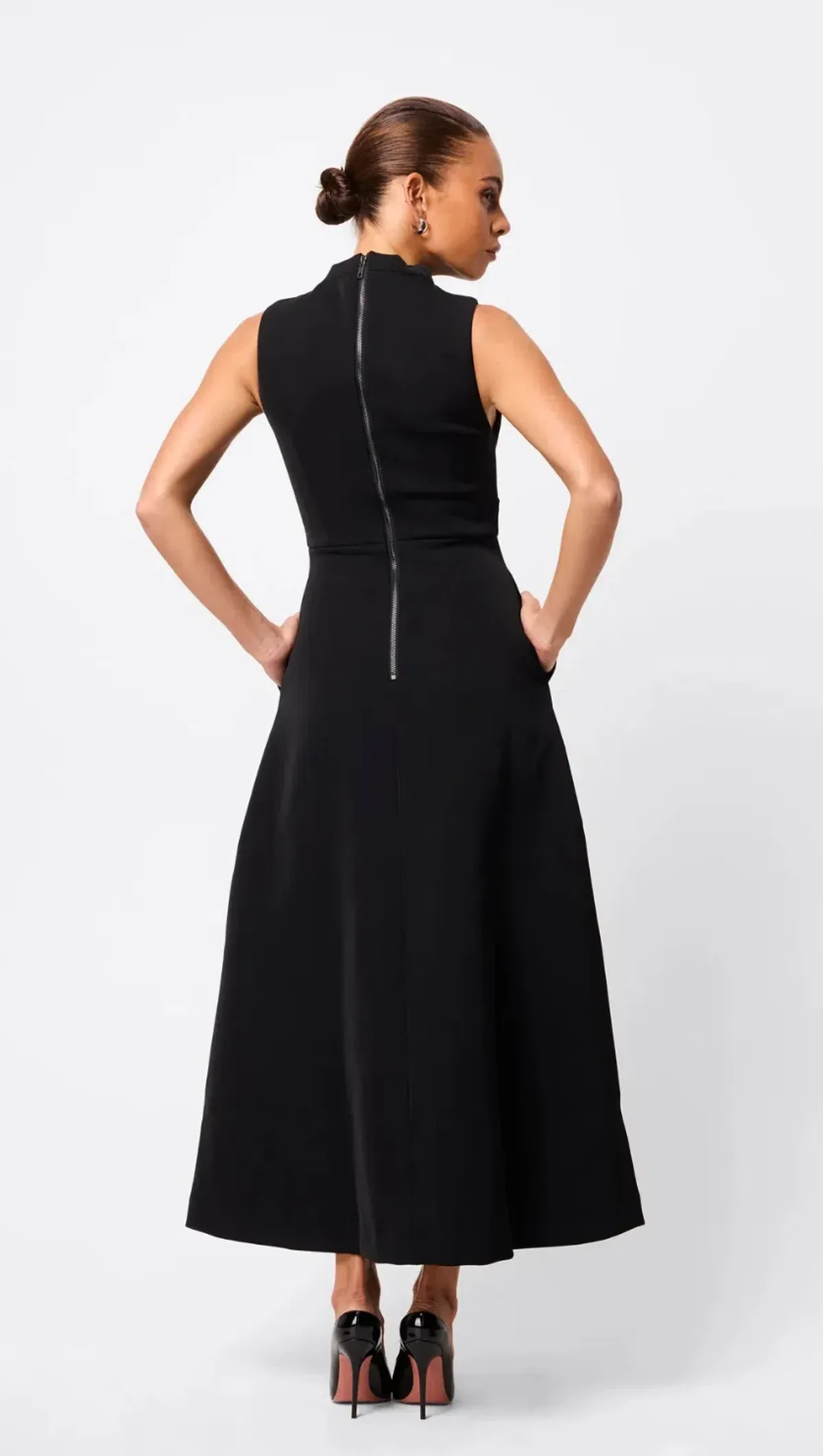 Mossman Cosmic Maxi Black Size AU6 - Image 4