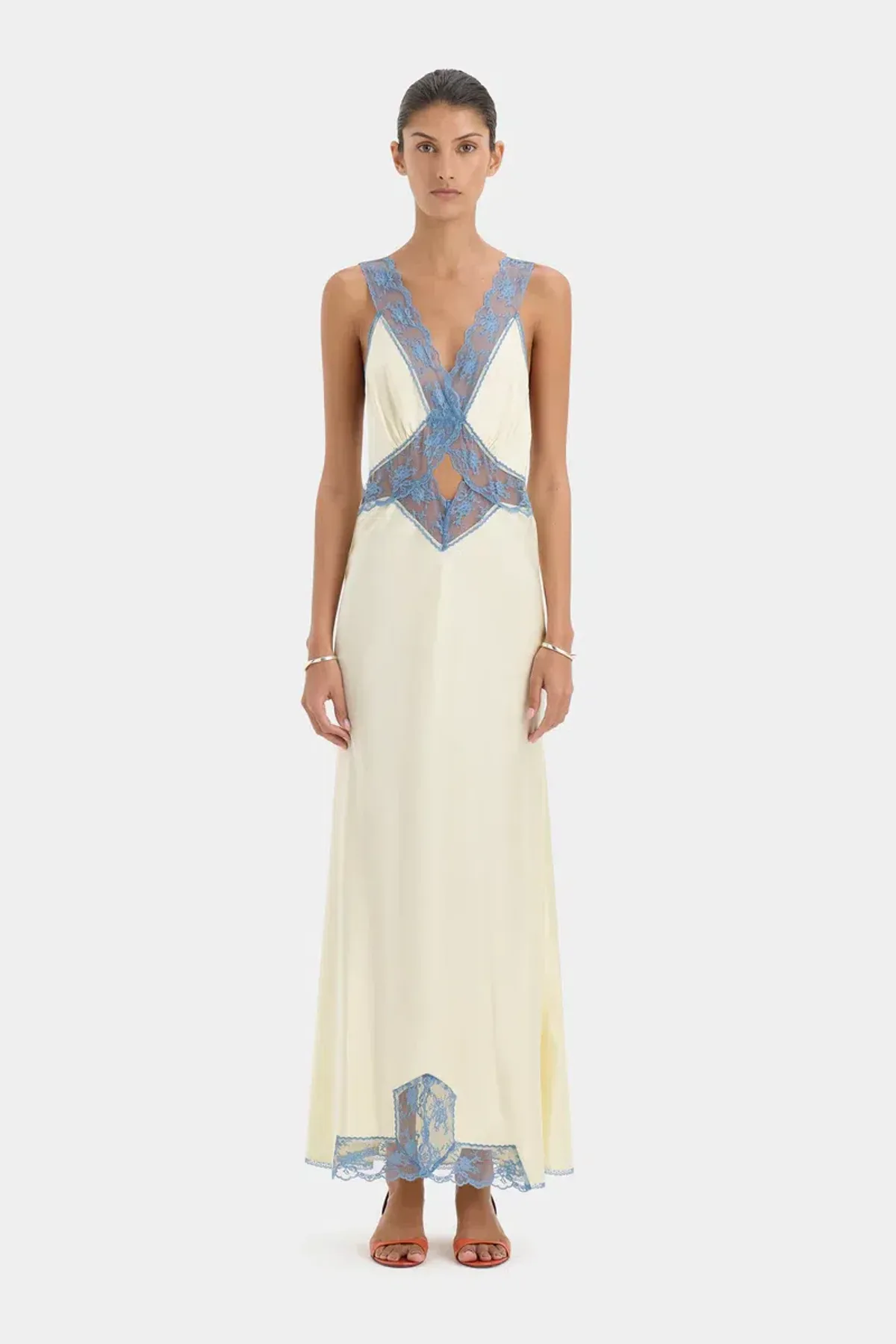 Sir ARIES CUT OUT GOWN Size 8 - Image 1