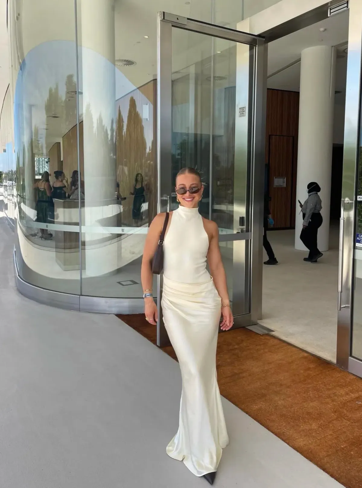 HENNE - Soraia Maxi Size 6 - Image 2