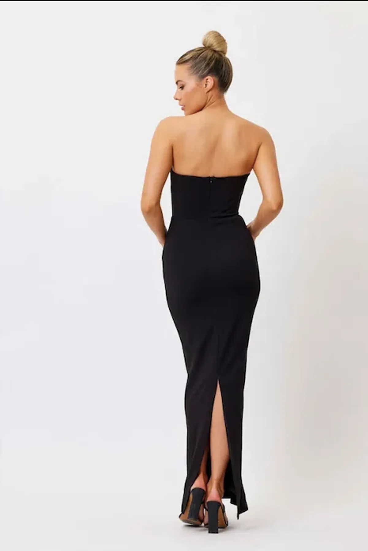 Black Bianca and Bridgett Avery V Neck gown size 4 - Image 1