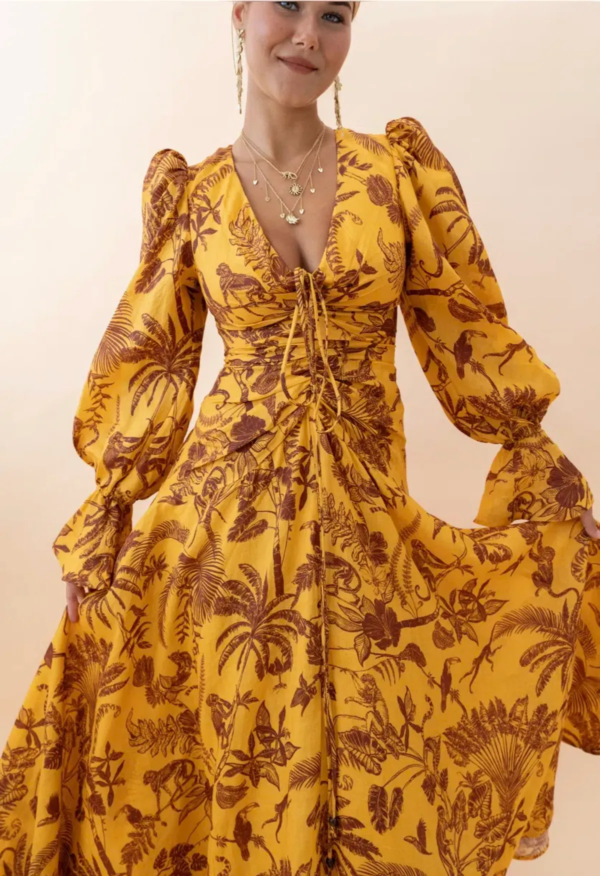 Alémais Banana Blossom Gown Size 16 - Image 4