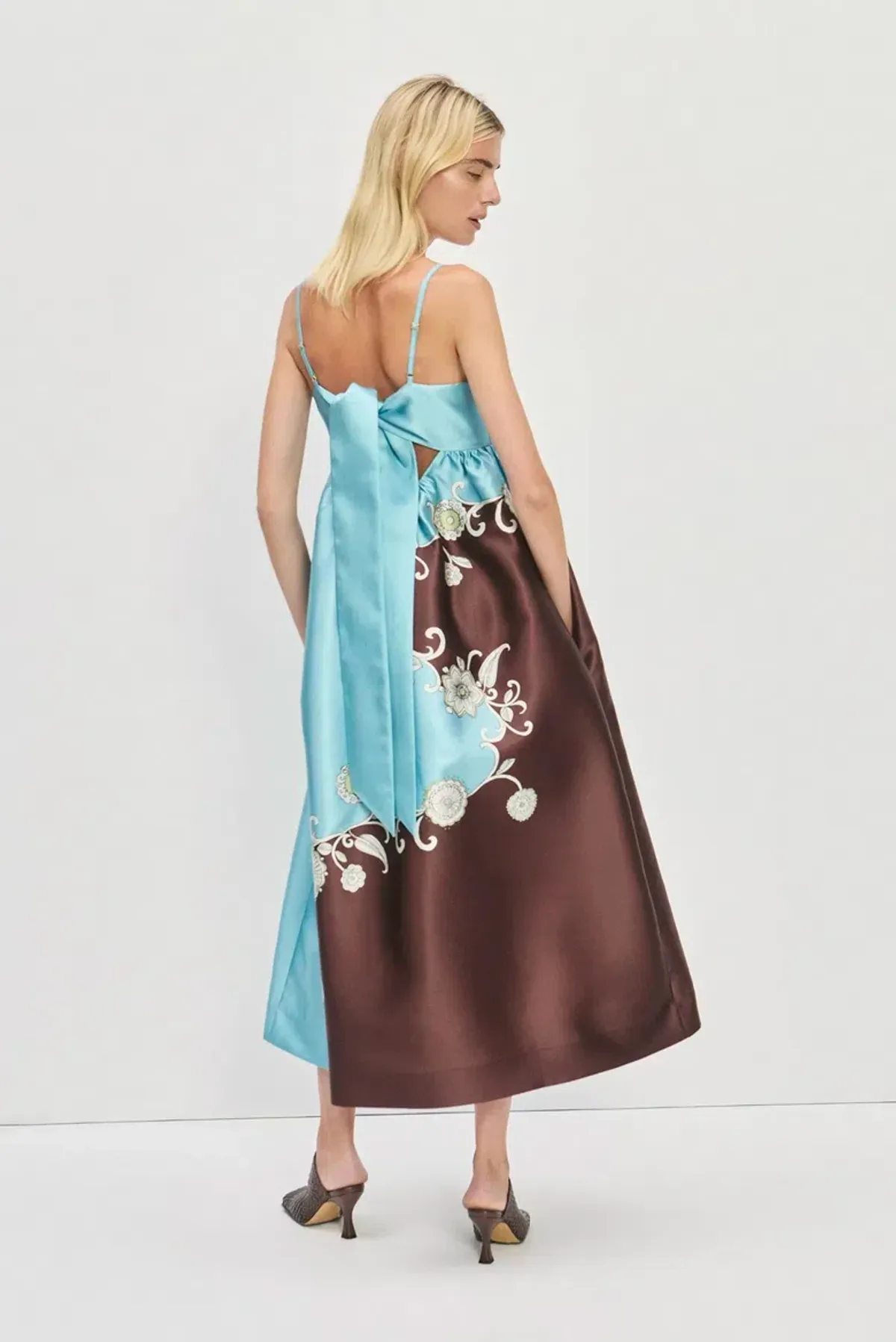 Alémais Gia Gown Size 16AU - Image 3