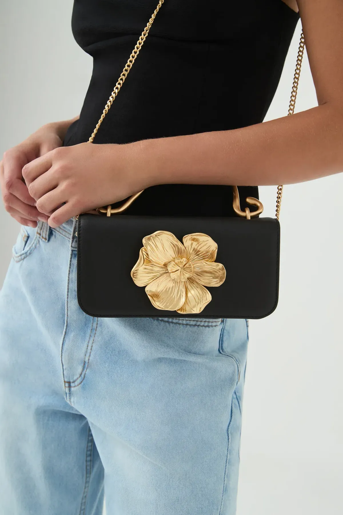 Aje Alessia Flower Clutch Black - Image 2