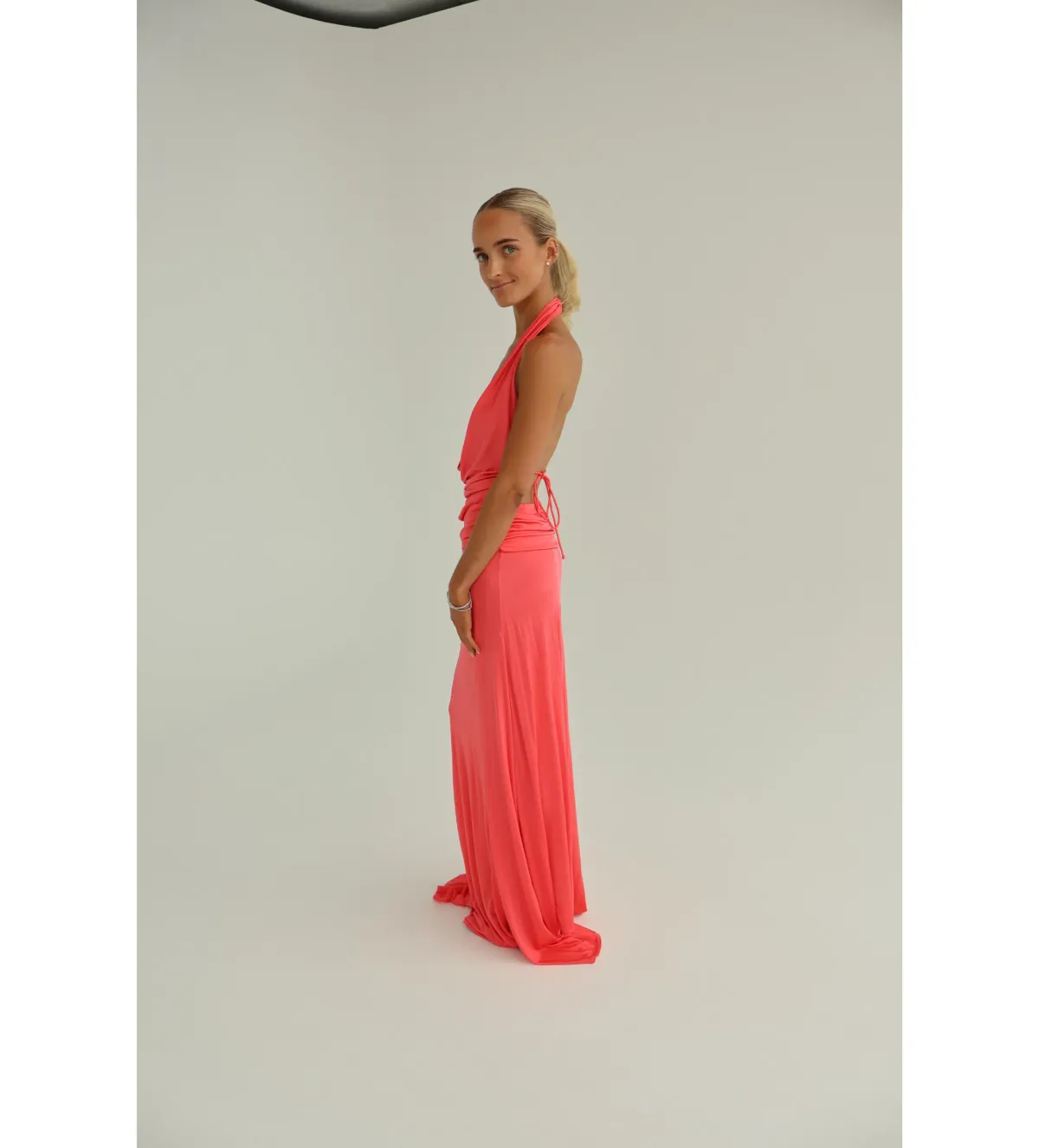 The New Arrivals Ilkyaz Ozel Tanit Draped Satin Gown in Pink Size AU6 - Image 4