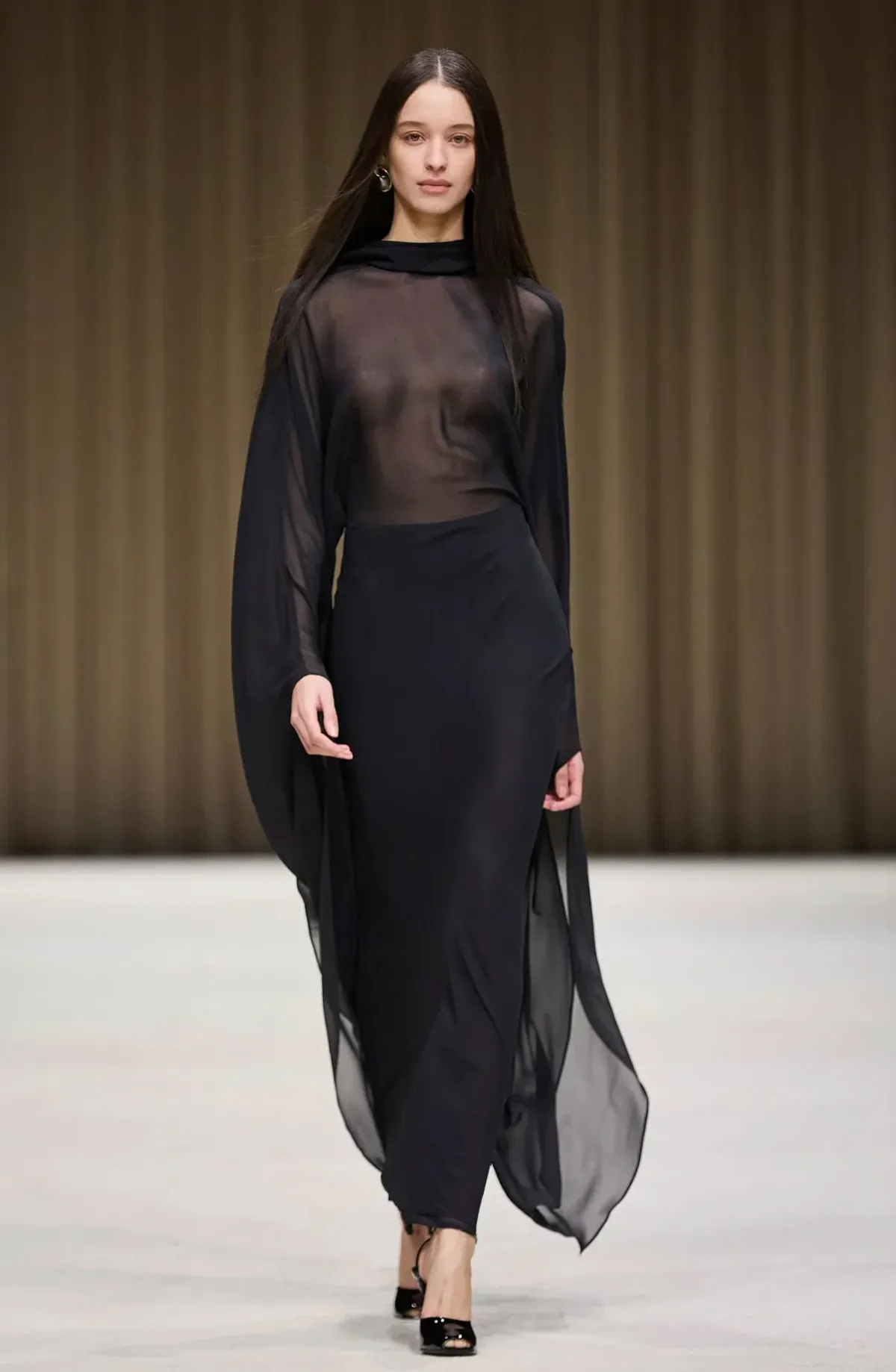 AUTORE STUDIO ELARA DRESS IN BLACK BEAUTY - Image 1