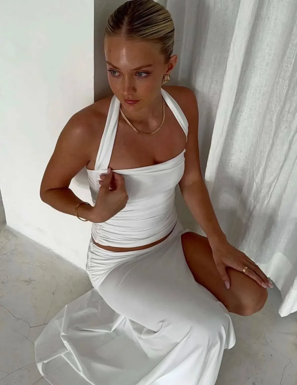 Mode Mila Kai Halter & Remi Skirt Set in size small - Image 2