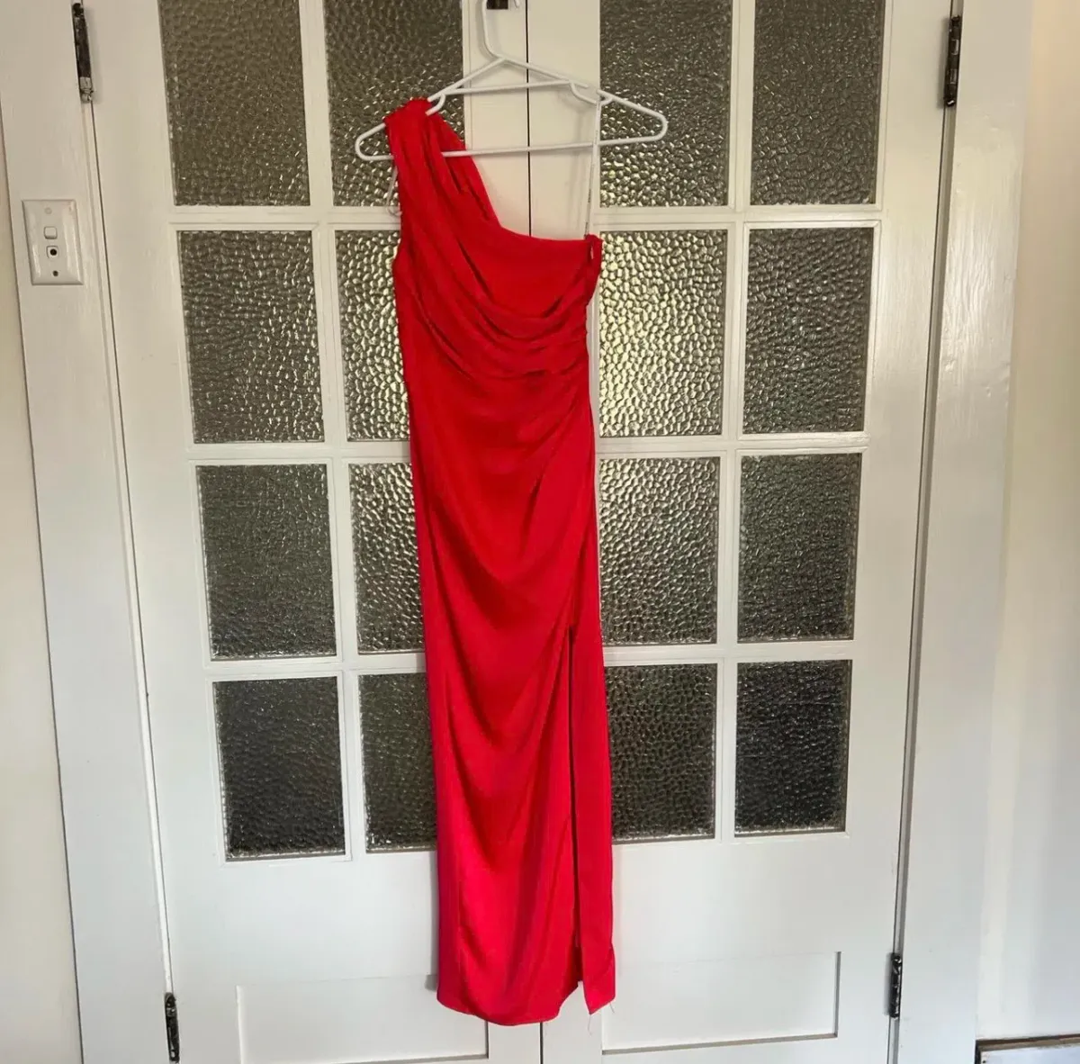 Sheike Kennedy one-shoulder draped maxi dress in raspberry. Size 6 - Image 2