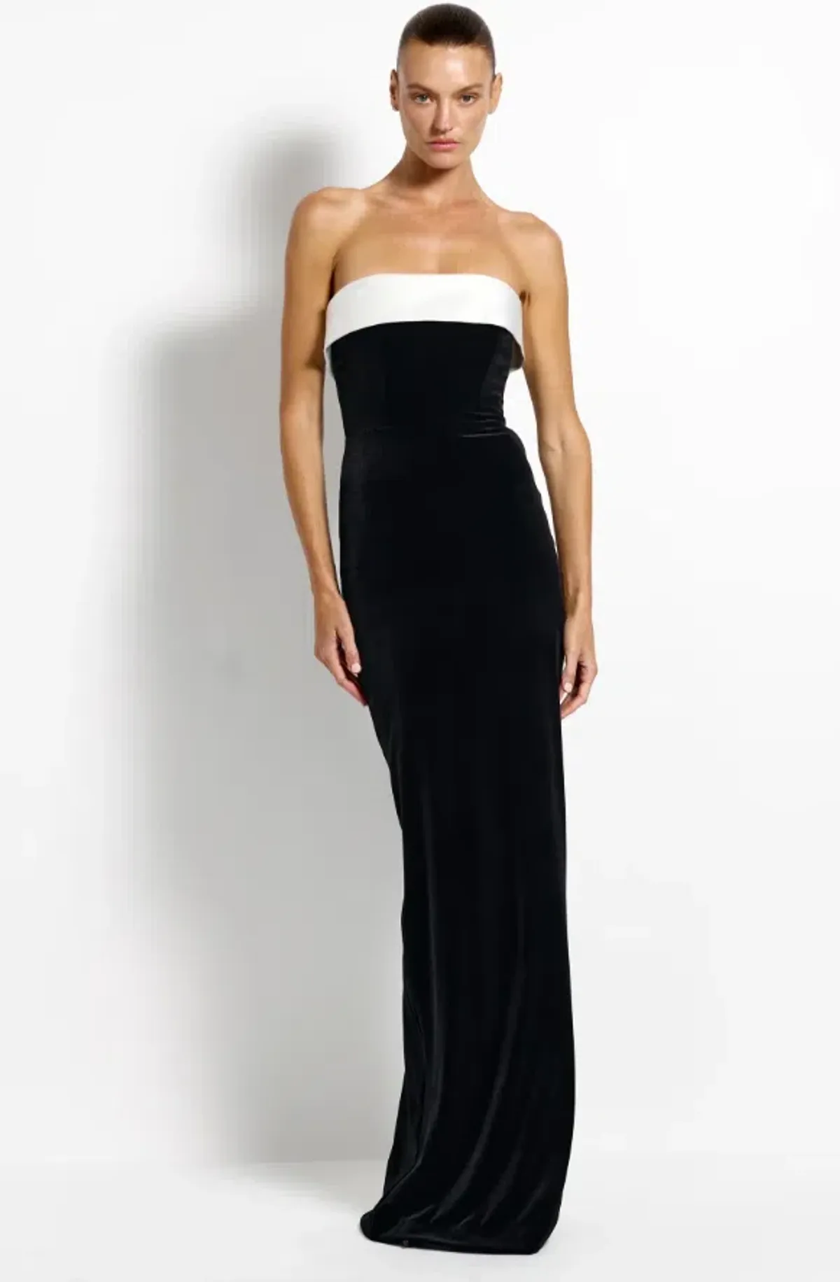 Effie Kats Madison Gown - Black Velvet Size M - Image 1