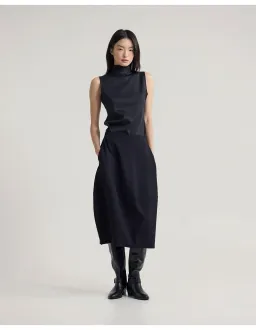 Oxford Sybil Stretch Knit Skirt Black Size 12 for rent on The Volte - image 1