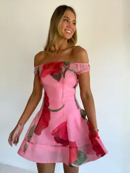 By Nicola Clementine Mini Raspberry bloom / Size 10 for rent on The Volte - image 3