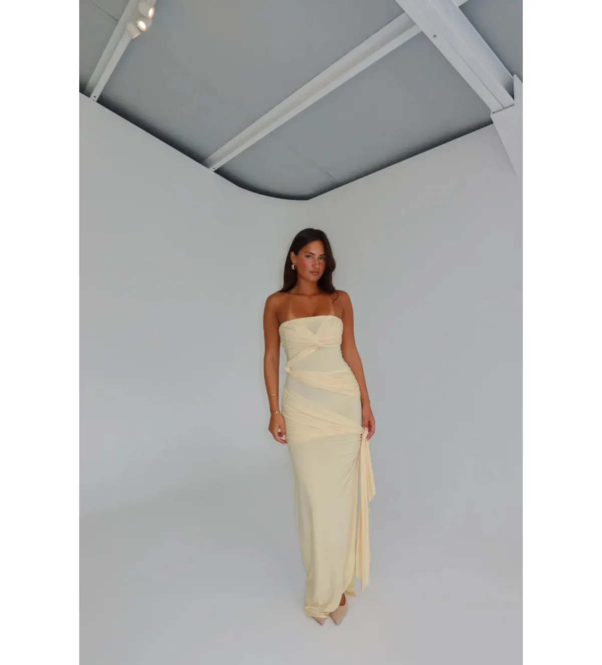 Natalie Rolt Miranda Gown in Yellow Size 1/AU8 - Image 1