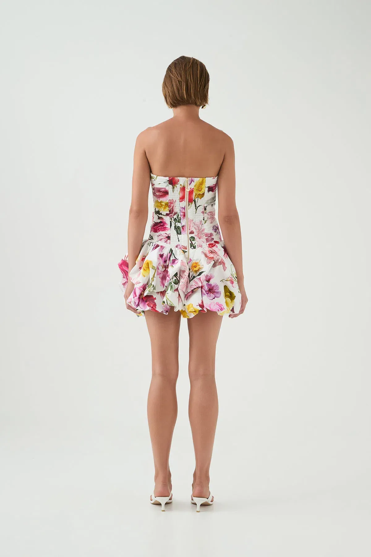 AJE VIOLETTE BUBBLE HEM MINI IN COLLAGE FLORAL SIZE 8 - Image 3