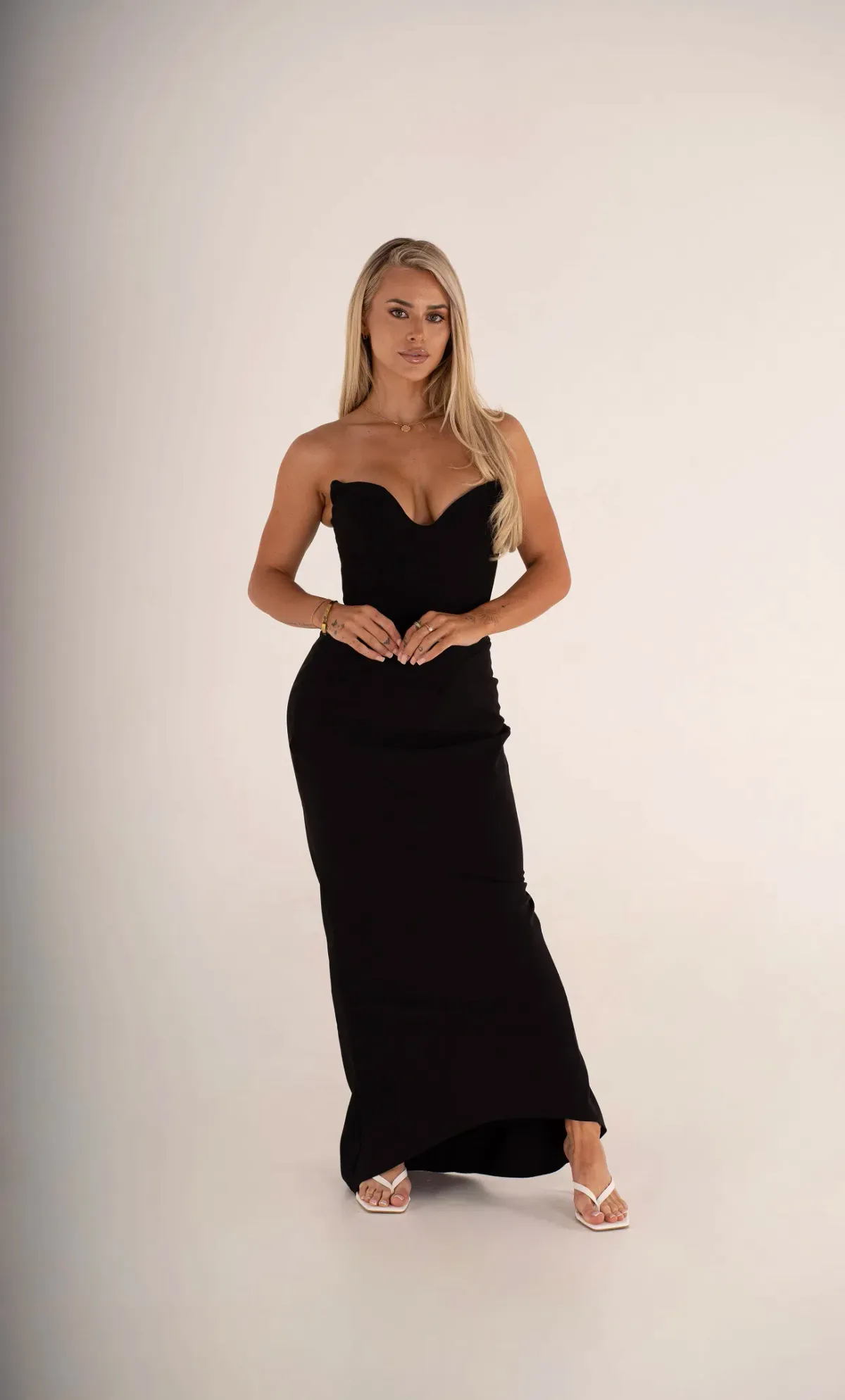 House of Cb Sabine Gown Black - Image 2