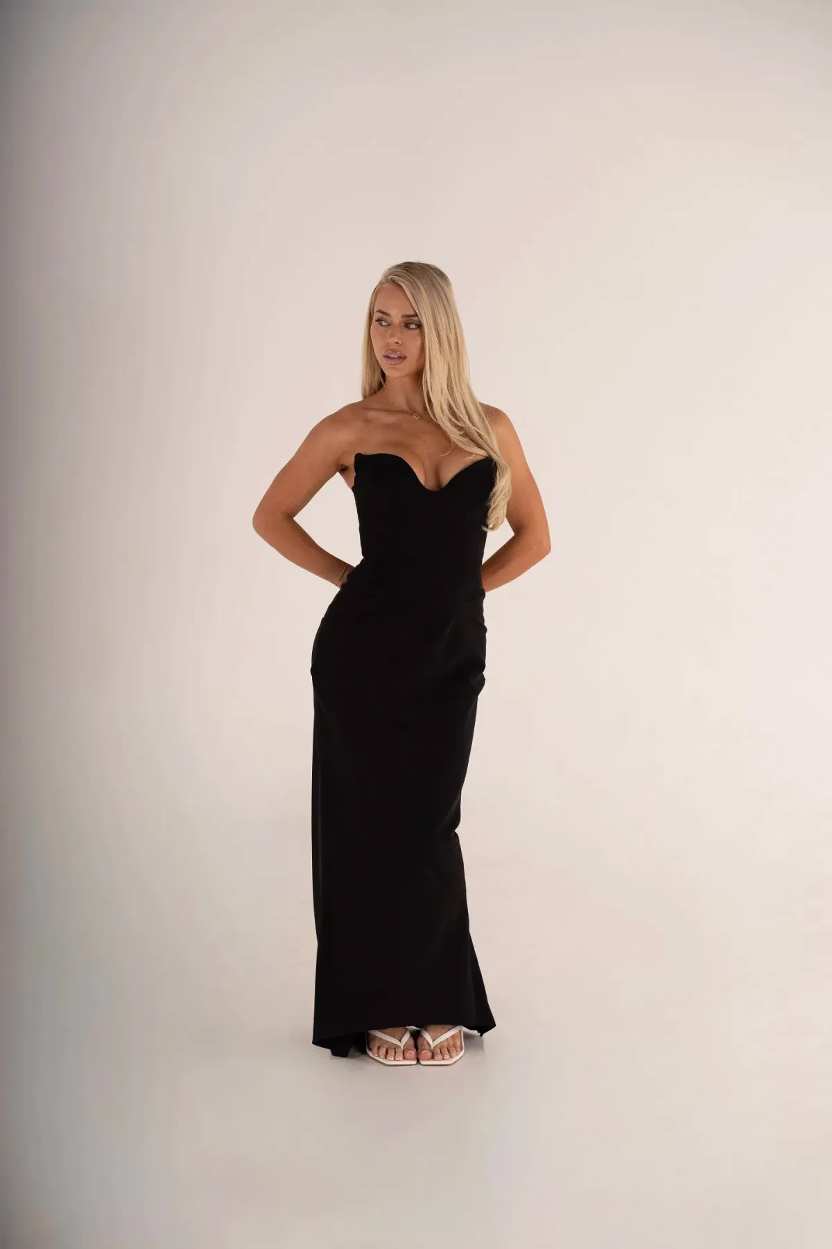 House of Cb Sabine Gown Black - Image 1