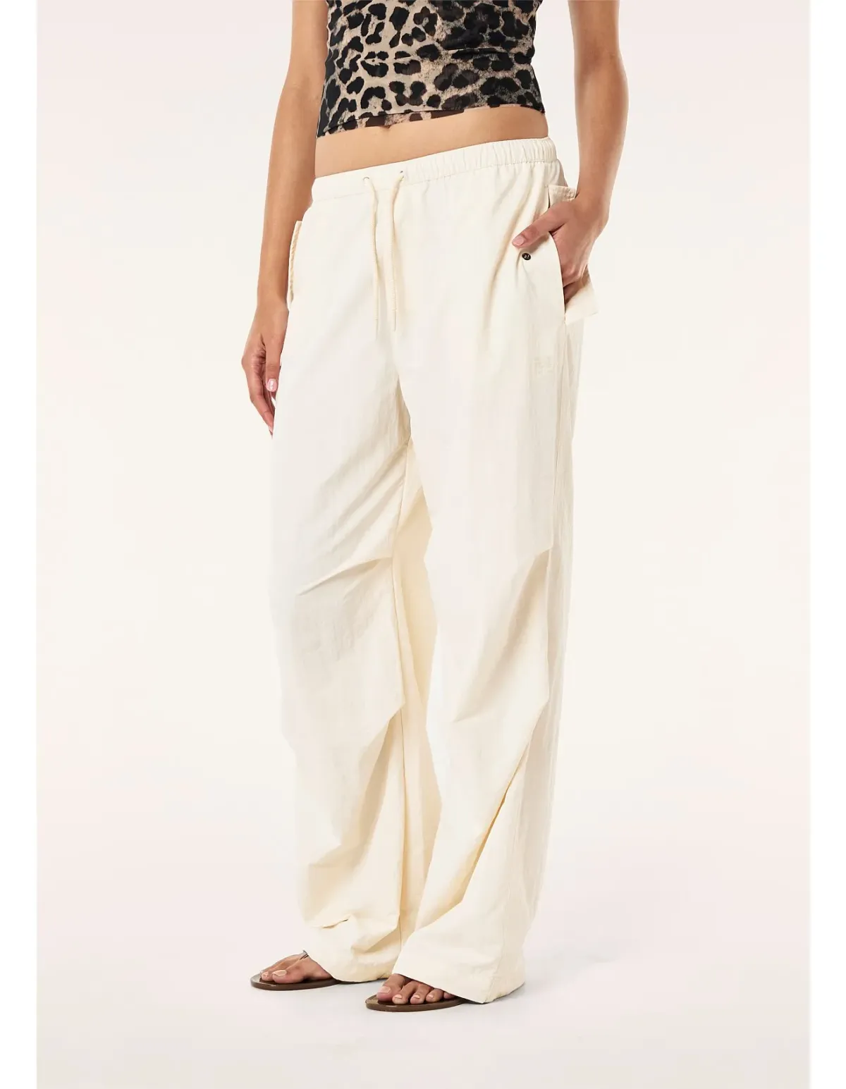 P.E Nation Discovery Pant White Ankle S - Image 3