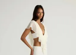 Ance gria clover top  for rent on The Volte - image 3