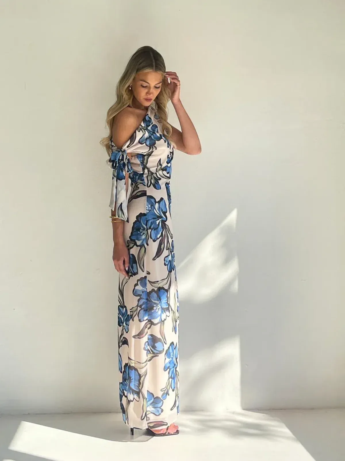 By Nicola Hayley Tie Maxi Dress Size 16 Wakiki Floral - Image 2