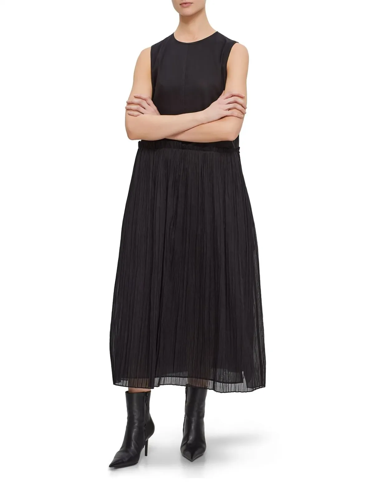 Jil Sander Elegant Pleated Midi Dress Black Size 40 - Image 5