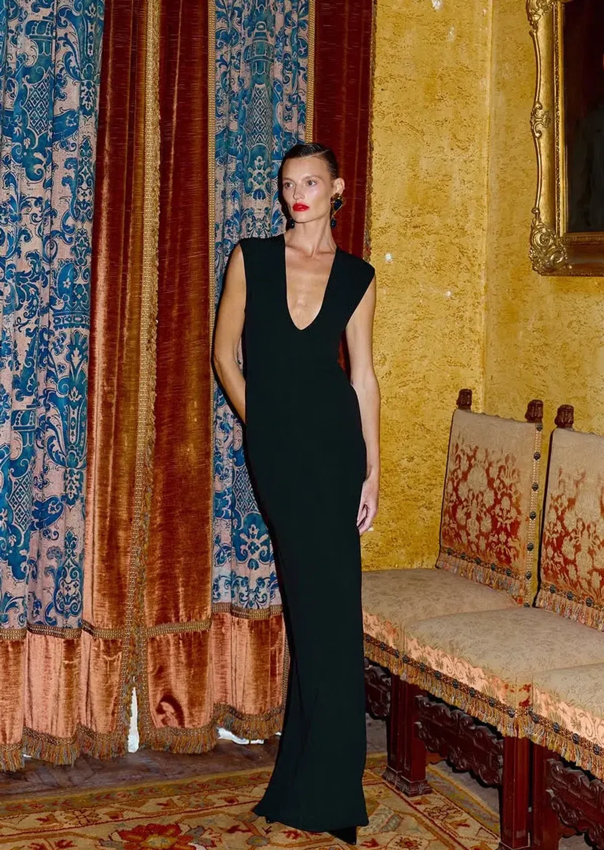 Analie Dress in Black - Image 1