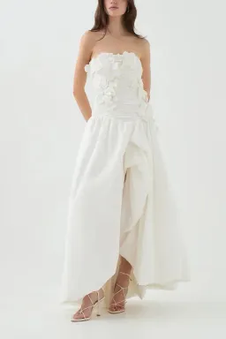 🤍  NEW AJE Splendour Flower Gown – White – Size 14 AU Garden Maxi Dress 🤍  for rent on The Volte - image 4